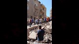  إنقاذ طبيبة على قيد الحياة من تحت أنقاض منزل المنيا (6)