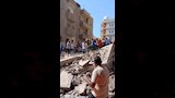  إنقاذ طبيبة على قيد الحياة من تحت أنقاض منزل المنيا (8)