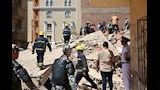 انهيار منزل مكون من 5 طوابق في عزبة شاهين (17)