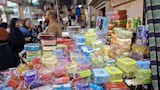 شراء مستلزمات المدارس بقيسارية أسيوط (13)