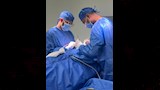 عملية جرحية داخل مستشفى كوم امبو لطفل مصاب بنزيف فى المخ