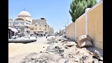 محافظ الأقصر يترك موكبه لعدم تعطيل المرور (8)