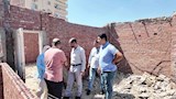 رئيس مدينة كفر الشيخ يعاين الانهيار الجزئ
