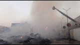 السيطرة على حريق مصنع كرتون بالعبور (1)