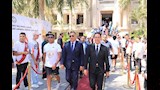محافظ القليوبية ورئيس جامعة بنها يستقبلان شعلة أسبوع شباب الجامعات (2)