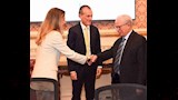 الحكومة تبحث مع أكبر بنك إيطالي زيادة الاستثمارات في مصر (2)