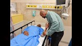 توجيه عاجل من وزير السياحة بشأن حادث حافلة المعتمرين بالسعودية (4)