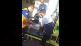 سائق ومسعف يعيدان أمانات مصاب حادث بنها كاملة (2)