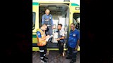 سائق ومسعف يعيدان أمانات مصاب حادث بنها كاملة (5)