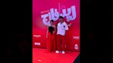 سوزي وخطيبها مونلي في عرض فيلم ريد فلاج (3)
