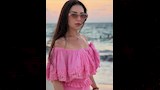 مي عز الدين بفستان وردي (1)
