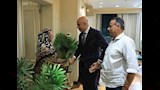 مدير مدرسة برقطا يحسم الجدل بعد تكريم وزير التعليم مستمر في عملي  (3)