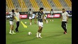 احماء لاعبي الأهلي