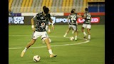 احماء لاعبي الأهلي