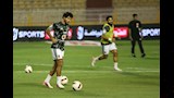 احماء لاعبي الأهلي