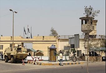 بالفيديو.. وفد حقوق الإنسان يزور رموز الإخوان في طرة