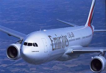 طيران الامارات توقع '' أكبر اتفاقية في تاريخ الطيران ''