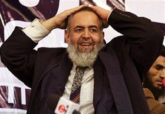 أنصار مرسي يدعون للاحتشاد في الميادين غداً لتحية ''أبو إسماعيل''