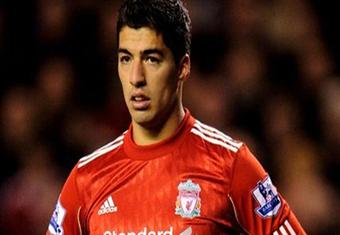 سواريز يختار ميسي ورونالدو وريبيري كأفضل لاعبين في العالم