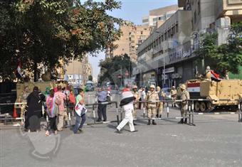 مشادات كلامية بين المارة وقوات الأمن بالتحرير بسبب إغلاقه