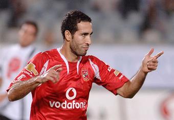 في أخر بطولة لأبو تريكة.. الرجاء وأوكلاند في ضربة بداية مونديال المغرب