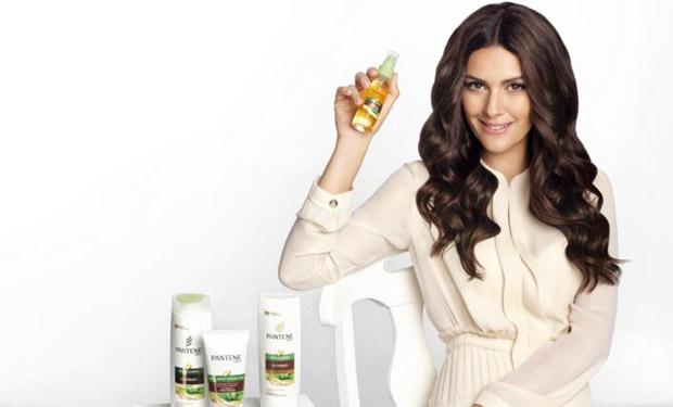 النجمة التركية برغوزار كوريل في أحدث إعلان لـ "بانتين"