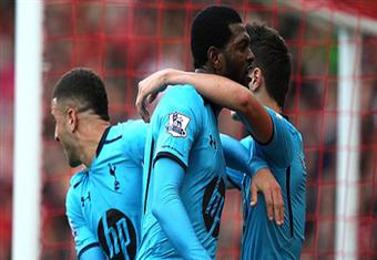 أديبايور يثبت خطيئة بواش ويقود توتنهام لفوز ثمين على ملعب ساوثامبتون 