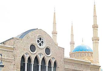 مساجد وكنائس مصر في 2013.. ''حصار ودمار وطلقات غدر''