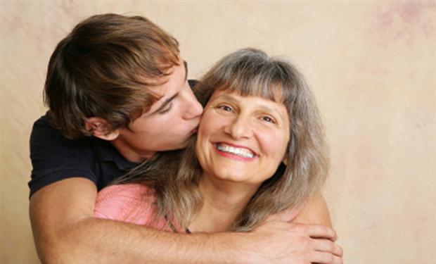 والدتك ……اى من هؤلاء