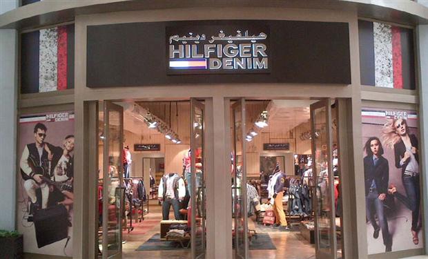 “هيلفيغر دينيم” تفتتح متجرها الأول في دبي مول
