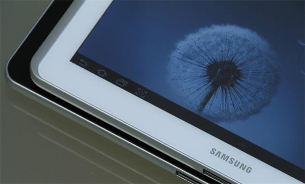 سامسونج تكشف عن حاسبها اللوحي 11.8 بقضية أبل