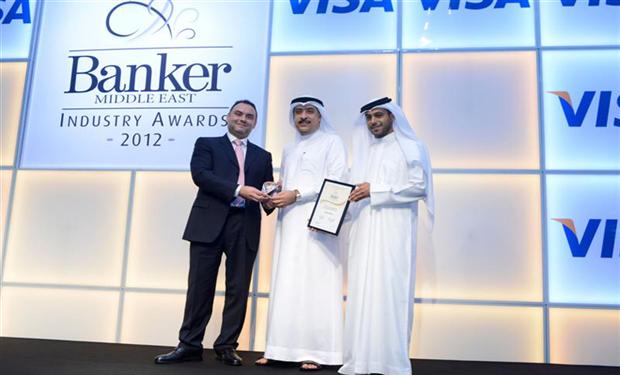 مصرف عجمان يفوز بجائزة ” المصرف الأسرع نموا ”