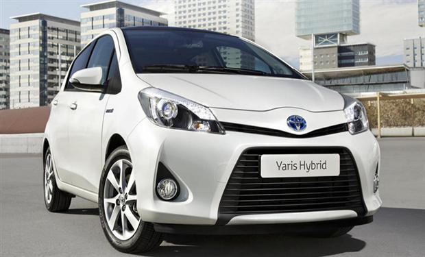 تويوتا تخطط لطرح 10 موديلات هجين جديدة حتى عام 2015