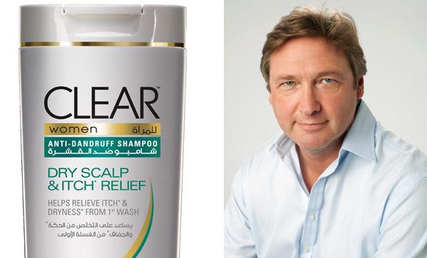 مايك راين خبير كلير أرابيا يحدثنا عن أسباب القشرة وعلاجها