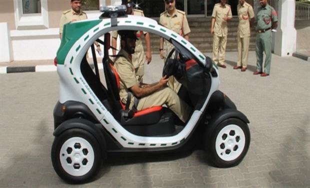 رينو تويزى مفاجاة اسطول شرطة دبى