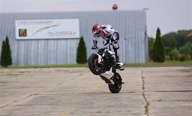 أروع استعراضات الدراجات الناريه