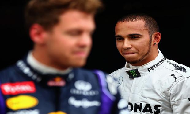 لويس هاميلتون منزعج بسبب صافرات الاستهجان ضد سيباستيان فيتيل  