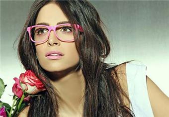 ''مزيكا'' تطرح ألبوم آمال ماهر في ''شم النسيم''