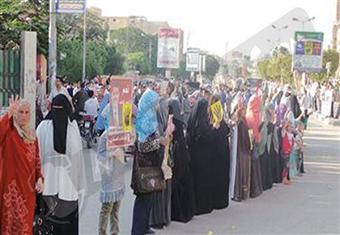 طالبات ''إخوان'' بالأزهر تقطعن طريق مصطفى النحاس