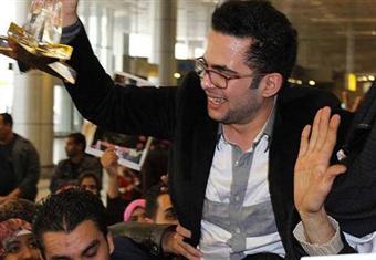 بالصور..لحظات وصول نجوم ''ستار أكاديمى'' إلى بلادهم