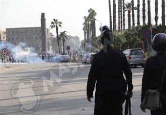 اشتباكات بين طلاب الإخوان وقوات الأمن بمحيط جامعة القاهرة