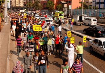 ''تحالف دعم الشرعية'' يدعو لمظاهرات ''مهيبة'' يوم محاكمة ''القائد البطل مرسي''