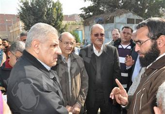 جولة لمحافظ الجيزة ووزير الإسكان لمتابعة أزمة المياه الملوثة والصرف