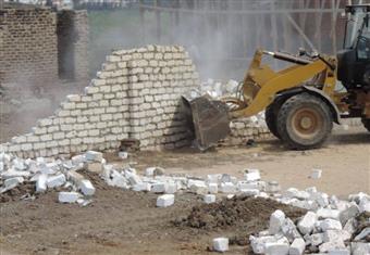 إزالة 37 حالة تعدٍّ على أراضٍ زراعية بقنا