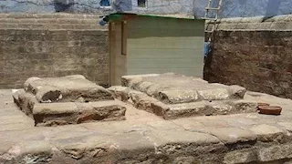 ما حكم دفن النساء مع الرجال في عين واحدة؟.. الإفتاء توضح 