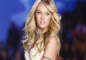 إحصلى على إطلالة عارضات Victoria’s Secret