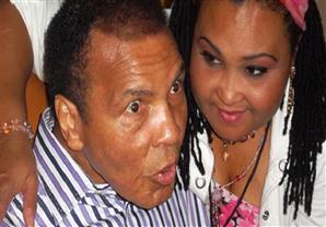 ابنة محمد علي كلاي: والدي يعشق الحياة 