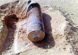 انفجار "دانة" من مخلفات الحروب بالنزهة.. وإصابة 4 عمال 