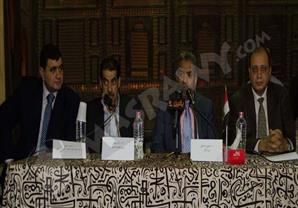 بالصور.. وزير الآثار يكرم ''منقذي متحف الفن الإسلامي''