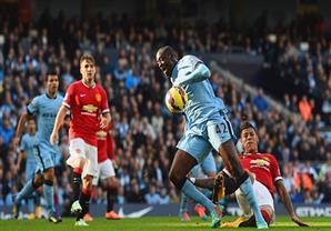 ديربي مانشستر بين سيتي ويونايتد بالدوري الإنجليزي